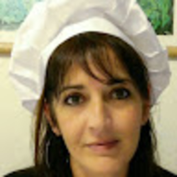 Meet your Posher, Rusita - Picture 1 of 1